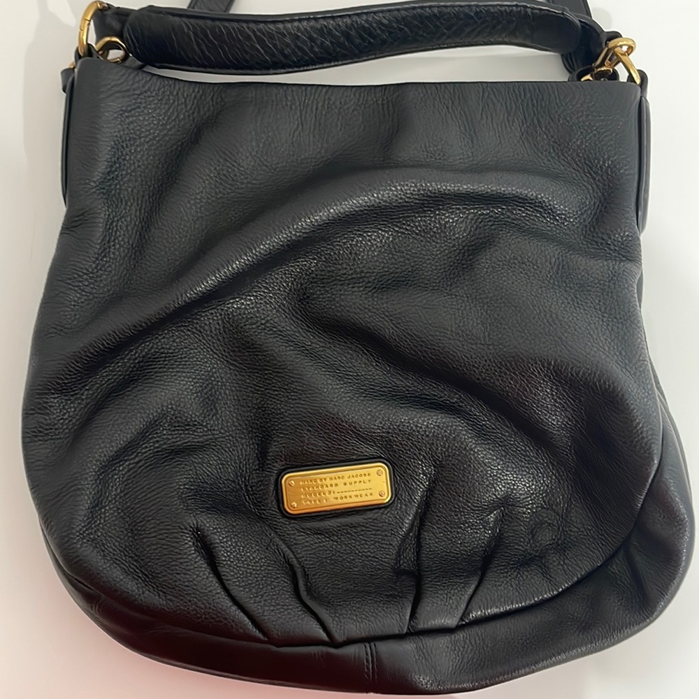 Like new black Marc Jacobs shoulder bag